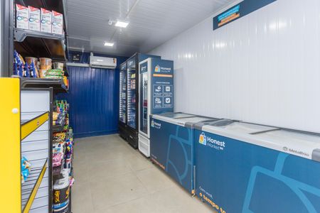 Casa à venda com 61m², 2 quartos e 2 vagasMercado 24h