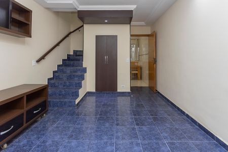 Casa à venda com 61m², 2 quartos e 2 vagasSala