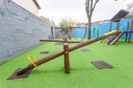 Casa à venda com 61m², 2 quartos e 2 vagasÁrea comum - Playground
