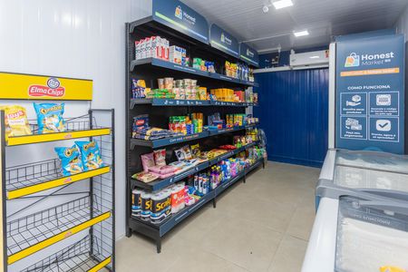 Casa à venda com 61m², 2 quartos e 2 vagasMercado 24h