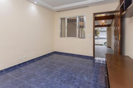 Casa à venda com 61m², 2 quartos e 2 vagasSala