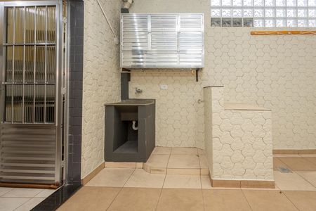 Casa à venda com 61m², 2 quartos e 2 vagasÁrea de Serviço