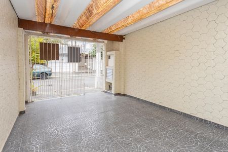 Casa à venda com 61m², 2 quartos e 2 vagasGaragem