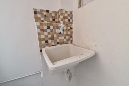 Área de serviço de kitnet/studio para alugar com 1 quarto, 42m² em Liberdade, São Paulo