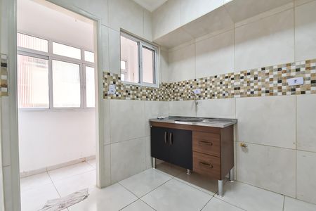 Cozinha de kitnet/studio para alugar com 1 quarto, 42m² em Liberdade, São Paulo