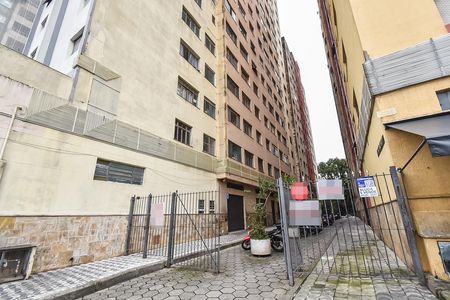 Fachada de kitnet/studio para alugar com 1 quarto, 42m² em Liberdade, São Paulo