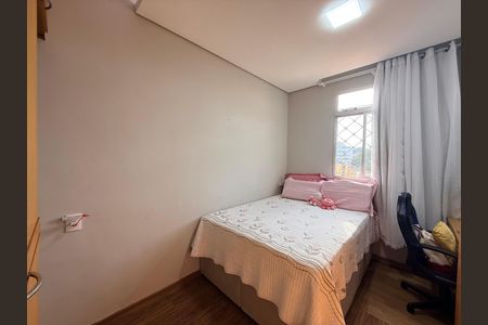 Apartamento para alugar com 130m², 3 quartos e 1 vagaQuarto