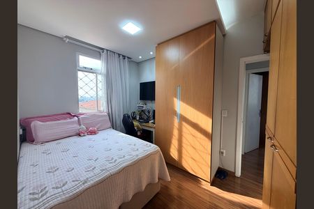 Apartamento para alugar com 130m², 3 quartos e 1 vagaQuarto