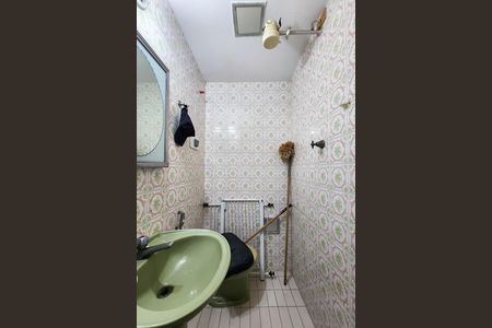 Apartamento para alugar com 80m², 3 quartos e 1 vaga Apartamento para alugar com 80m², 3 quartos e 1 vagaBanheiro de Serviço