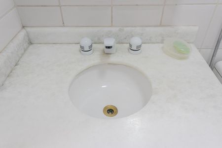 Apartamento para alugar com 50m², 2 quartos e 1 vaga Apartamento para alugar com 50m², 2 quartos e 1 vagaBanheiro da Suíte 2