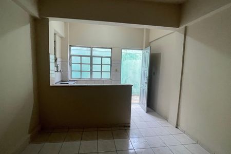 Sala de kitnet/studio para alugar com 1 quarto, 25m² em Vila Leopoldina, Duque de Caxias