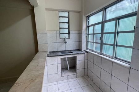 Cozinha de kitnet/studio para alugar com 1 quarto, 25m² em Vila Leopoldina, Duque de Caxias