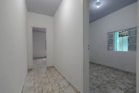 Corredor de casa para alugar com 2 quartos, 120m² em Centro, Mogi das Cruzes