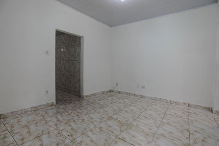 Sala de casa para alugar com 2 quartos, 120m² em Centro, Mogi das Cruzes