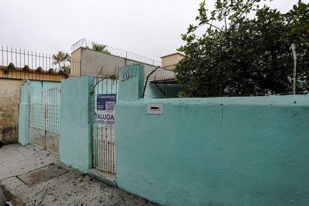 Casa para alugar com 120m², 2 quartos e 2 vagasFachada