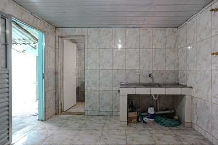 Casa para alugar com 120m², 2 quartos e 2 vagasCozinha
