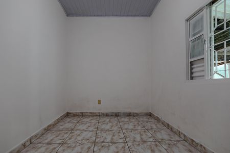 Casa para alugar com 120m², 2 quartos e 2 vagasQuarto 1