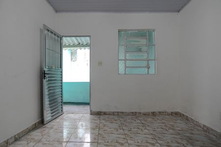 Casa para alugar com 120m², 2 quartos e 2 vagasSala