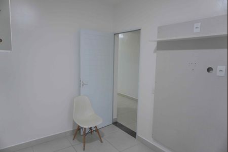Quarto de casa para alugar com 1 quarto, 65m² em Vila São Silvestre, Barueri