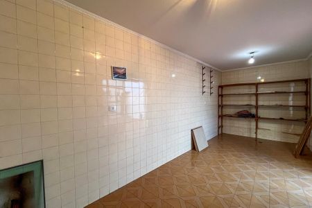 Casa à venda com 210m², 4 quartos e 3 vagasDespensa
