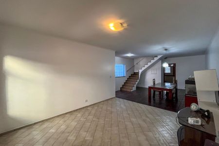 Casa à venda com 210m², 4 quartos e 3 vagasSala