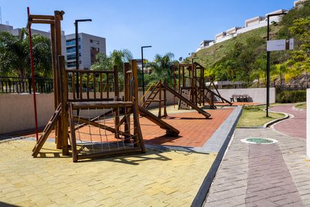 Apartamento para alugar com 57m², 2 quartos e 1 vaga Apartamento para alugar com 57m², 2 quartos e 1 vagaÁrea comum - Playground