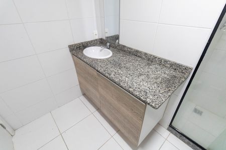 Apartamento para alugar com 57m², 2 quartos e 1 vaga Apartamento para alugar com 57m², 2 quartos e 1 vagaBanheiro