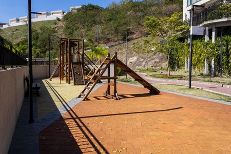 Apartamento para alugar com 57m², 2 quartos e 1 vaga Apartamento para alugar com 57m², 2 quartos e 1 vagaÁrea comum - Playground