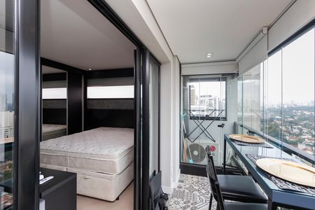 Studio à venda com 39m², 1 quarto e 1 vagaVaranda