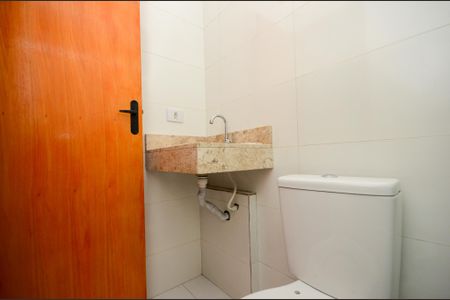 Apartamento para alugar com 60m², 2 quartos e sem vaga Apartamento para alugar com 60m², 2 quartos e sem vagaBanheiro