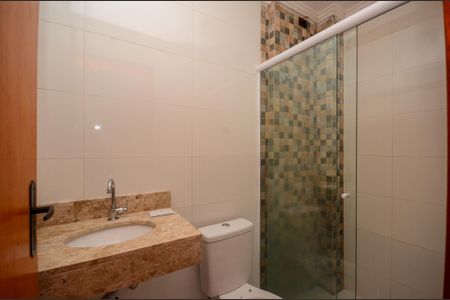 Banheiro de apartamento para alugar com 2 quartos, 60m² em Jardim Mangalot, São Paulo