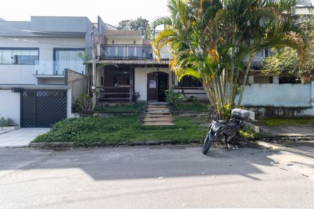Casa para alugar com 200m², 2 quartos e sem vaga Casa para alugar com 200m², 2 quartos e sem vagaFachada