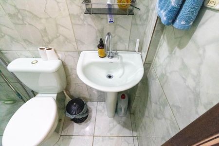 Casa para alugar com 200m², 2 quartos e sem vaga Casa para alugar com 200m², 2 quartos e sem vagaBanheiro Social