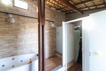 Casa para alugar com 200m², 2 quartos e sem vaga Casa para alugar com 200m², 2 quartos e sem vagaBanheiro do Quarto 2