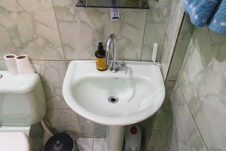 Casa para alugar com 200m², 2 quartos e sem vaga Casa para alugar com 200m², 2 quartos e sem vagaBanheiro Social