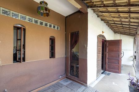 Casa para alugar com 200m², 2 quartos e sem vaga Casa para alugar com 200m², 2 quartos e sem vagaVaranda