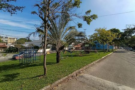 Casa para alugar com 200m², 2 quartos e sem vaga Casa para alugar com 200m², 2 quartos e sem vagaÁrea comum - Playground