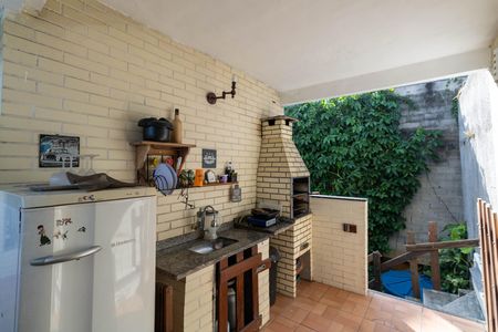 Casa para alugar com 200m², 2 quartos e sem vaga Casa para alugar com 200m², 2 quartos e sem vagaTerraço