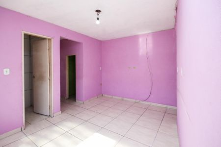 Casa para alugar com 70m², 1 quarto e sem vaga Casa para alugar com 70m², 1 quarto e sem vagaSala