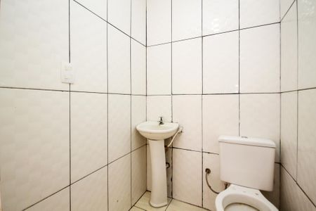 Casa para alugar com 70m², 1 quarto e sem vaga Casa para alugar com 70m², 1 quarto e sem vagaBanheiro
