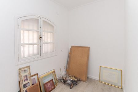 Casa à venda com 350m², 4 quartos e 2 vagas Casa à venda com 350m², 4 quartos e 2 vagasQuarto