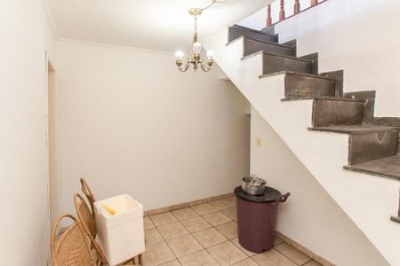 Casa à venda com 350m², 4 quartos e 2 vagas Casa à venda com 350m², 4 quartos e 2 vagasEdícula - Sala