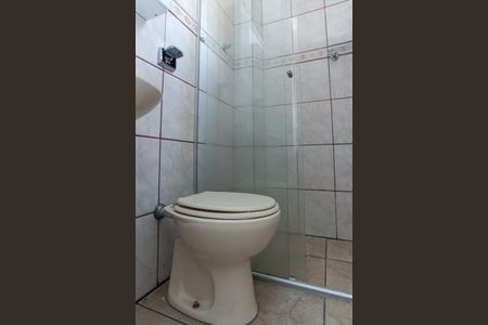 Edícula - Banheiro de casa à venda com 4 quartos, 350m² em Vila Nilo, São Paulo