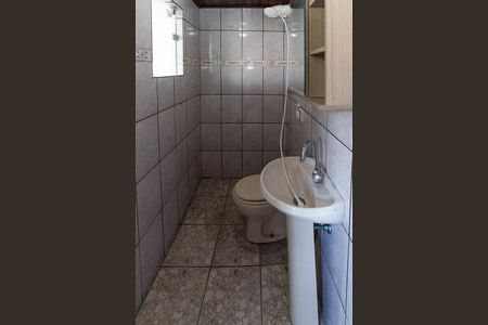 Casa à venda com 350m², 4 quartos e 2 vagas Casa à venda com 350m², 4 quartos e 2 vagasEdícula - Banheiro 2