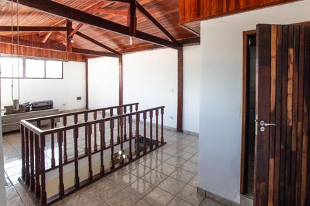 Casa à venda com 350m², 4 quartos e 2 vagas Casa à venda com 350m², 4 quartos e 2 vagasEdícula - Quarto