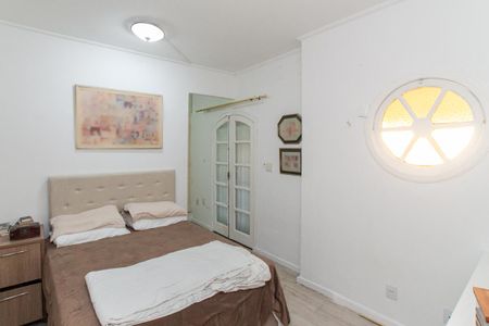 Casa à venda com 350m², 4 quartos e 2 vagas Casa à venda com 350m², 4 quartos e 2 vagasSuíte 1