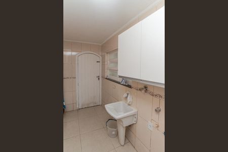 Área de Serviço de casa à venda com 4 quartos, 350m² em Vila Nilo, São Paulo
