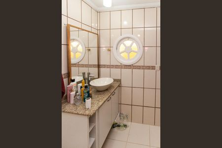 Casa à venda com 350m², 4 quartos e 2 vagas Casa à venda com 350m², 4 quartos e 2 vagasBanheiro da Suíte 1