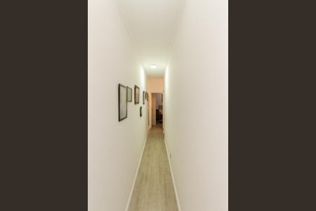 Corredor de casa à venda com 4 quartos, 350m² em Vila Nilo, São Paulo