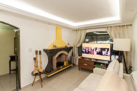 Sala de casa à venda com 4 quartos, 350m² em Vila Nilo, São Paulo